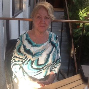 Meet your Posher, Beverly